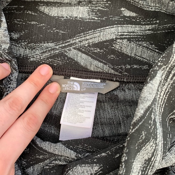 Women’s North face leggings - Picture 3 of 4